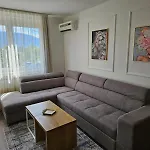 Urban Bulevar-sarajevo - 2br And Garage Διαμέρισμα Σαράγεβο