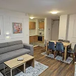 Urban Bulevar-sarajevo - 2br And Garage *