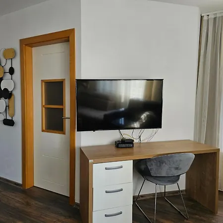 Urban Bulevar-sarajevo - 2br And Garage * سراييفو