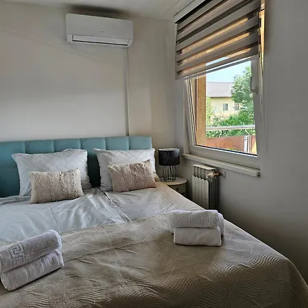 Urban Bulevar-sarajevo - 2br And Garage *