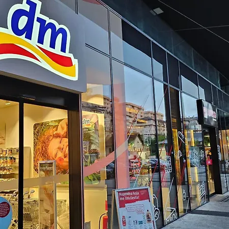 Urban Bulevar-sarajevo - 2br And Garage سراييفو