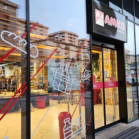 Urban Bulevar-sarajevo - 2br And Garage سراييفو